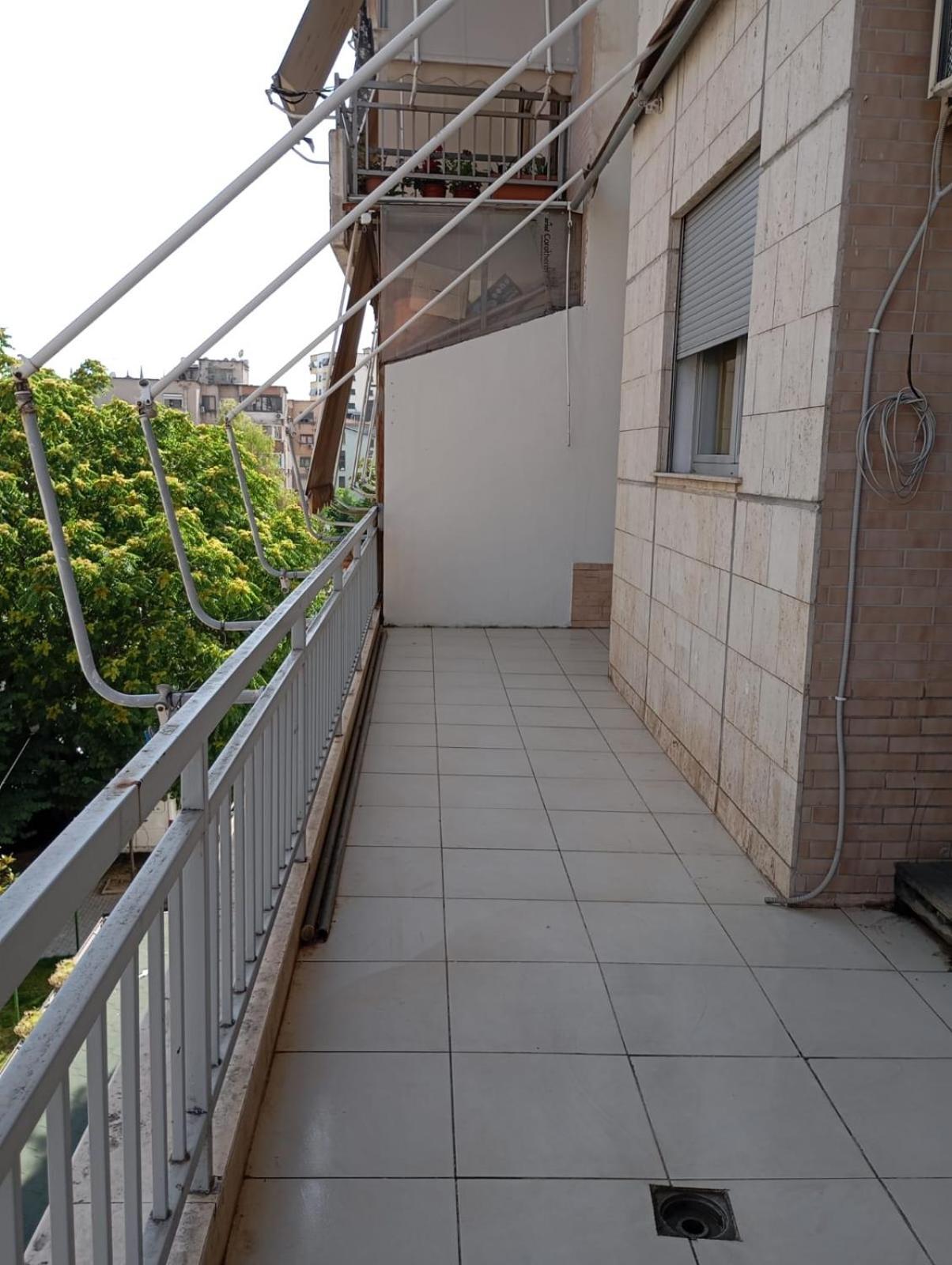 Royal 3 Hostel 地拉那 外观 照片
