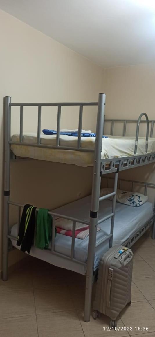 Royal 3 Hostel 地拉那 外观 照片