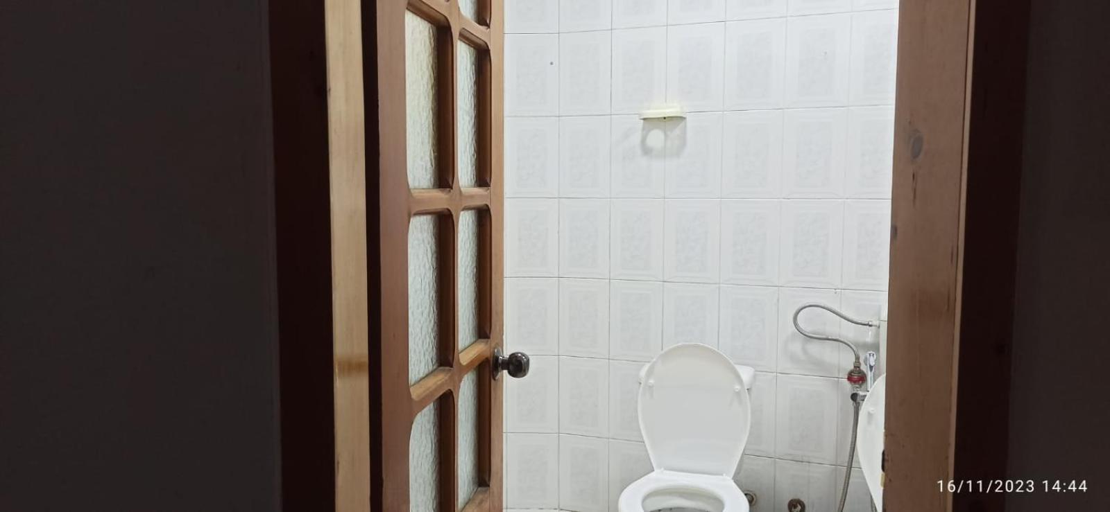 Royal 3 Hostel 地拉那 外观 照片